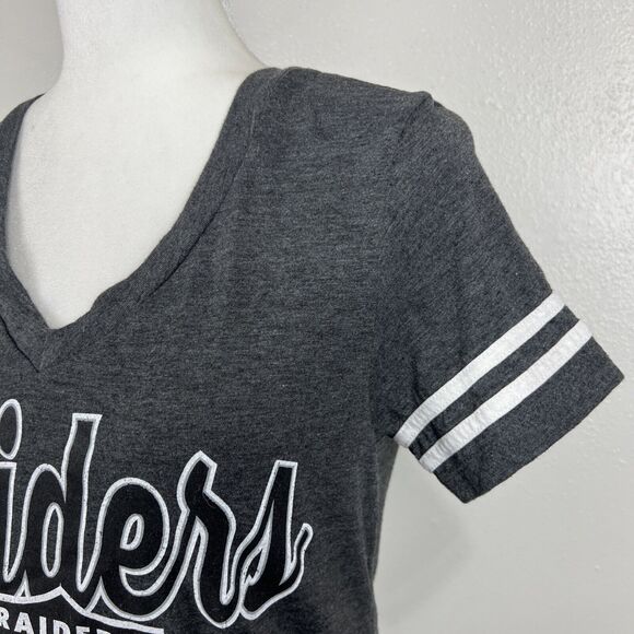 Las Vegas Raiders Shirt Women Small Grey Short Sleeve NFL Football Team Apparel - Picture 2 of 12
